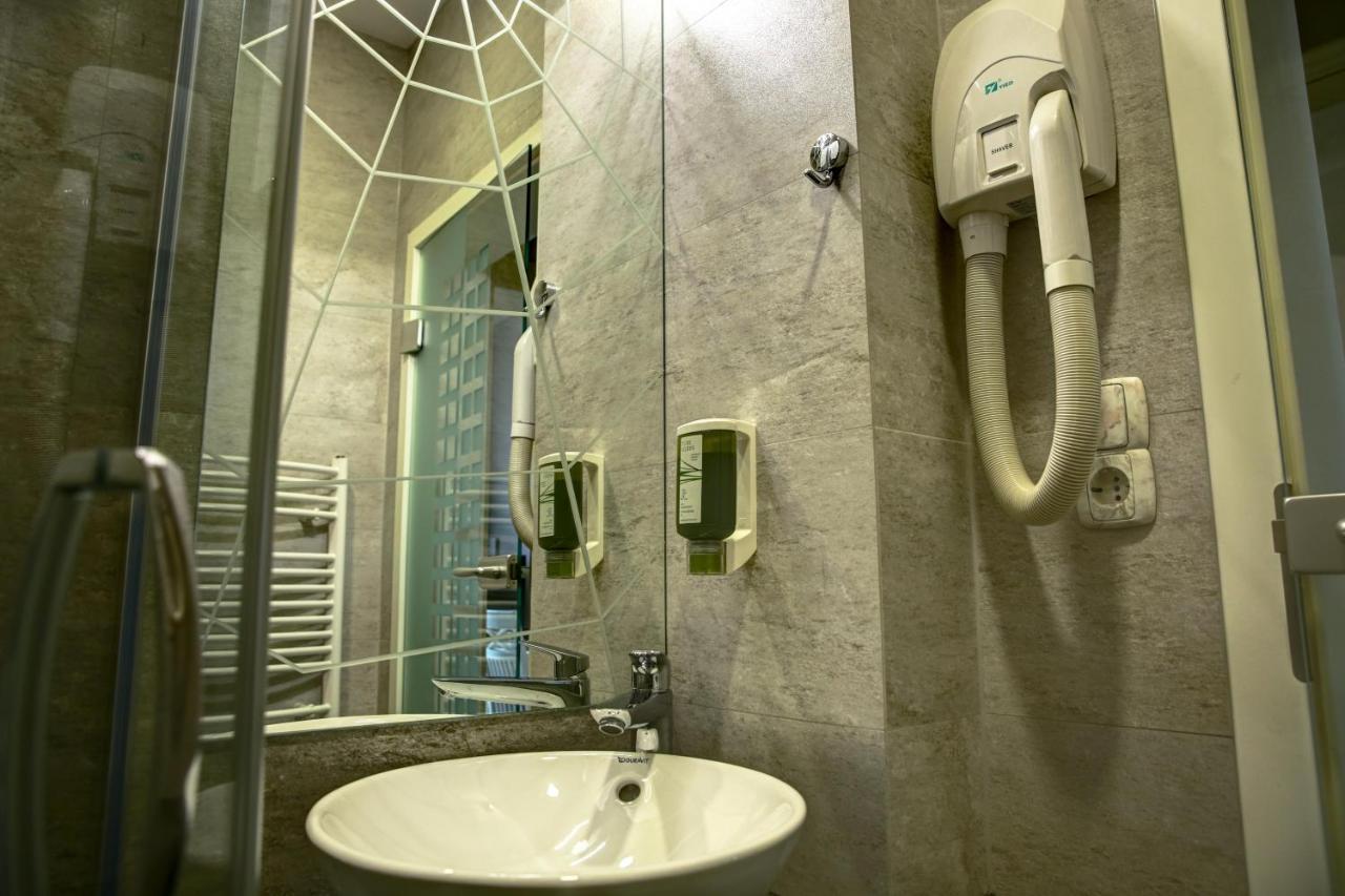 Hotel Gorenje 普里什蒂纳 外观 照片